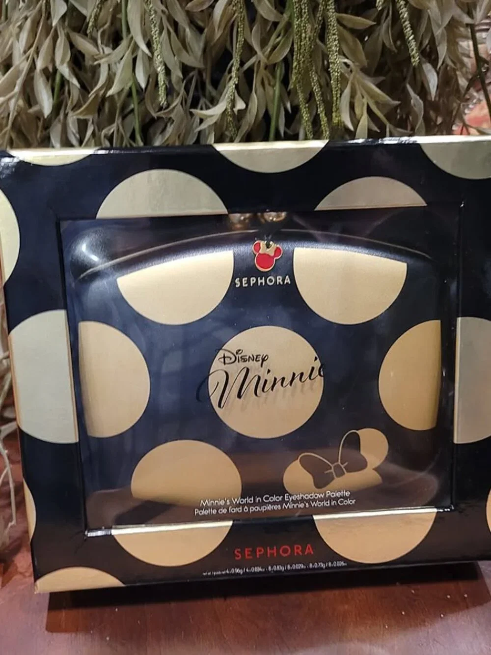 New Sephora Disney Minnie Mouse World in Color Eyeshadow Palette Clutch Purse